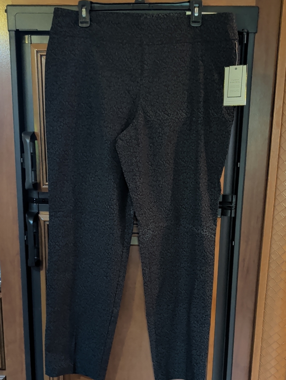 Dana Buchman Black Animal Print Slim Leg Opening Pants